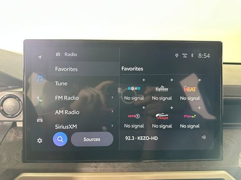 Used 2025 Toyota Tacoma Limited AWD/4WD image 31