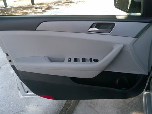 Used 2019 Hyundai Sonata ECO image 10