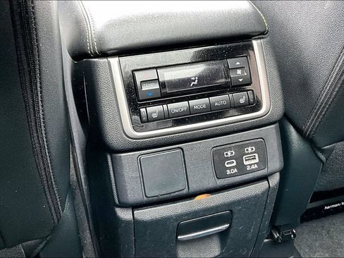 Used 2023 Subaru Ascent Onyx Edition Limited AWD/4WD image 10