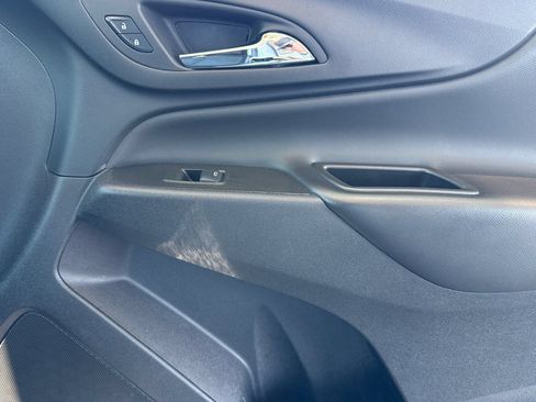 Used 2024 Chevrolet Equinox LT FWD image 26