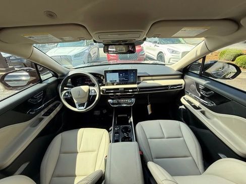 New 2025 Lincoln Corsair FWD image 8