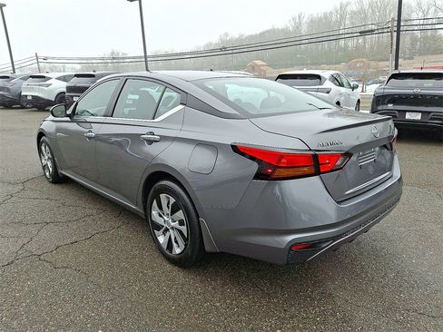 Used 2023 Nissan Altima 2.5 S image 5