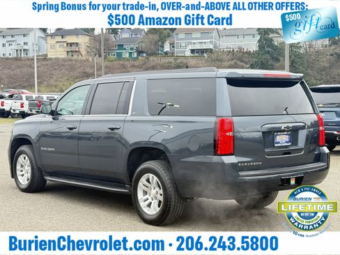 Used 2019 Chevrolet Suburban LT image 3