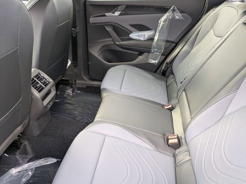 New 2026 Volkswagen Tiguan SE R-Line AWD/4WD image 29