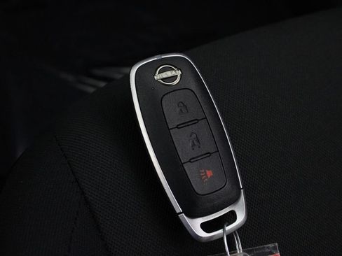 Certified 2025 Nissan Kicks Play S FWD image 29