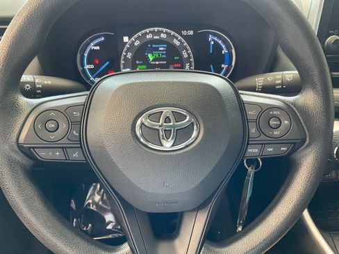 Certified 2025 Toyota RAV4 LE AWD/4WD image 10