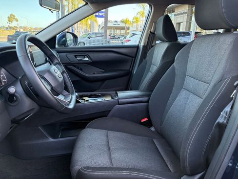 Used 2025 Nissan Rogue SV image 29