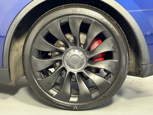 Used 2022 Tesla Model Y Performance AWD/4WD image 35