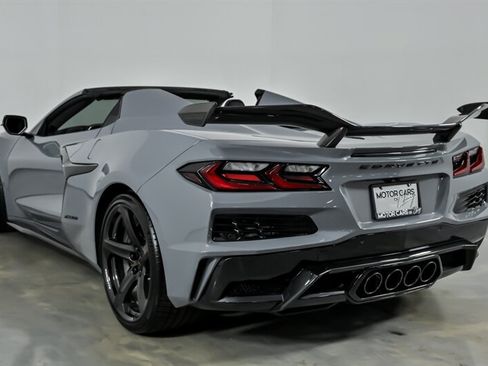 Used 2025 Chevrolet Corvette Z06 w/ Z07 Performance Package RWD image 7