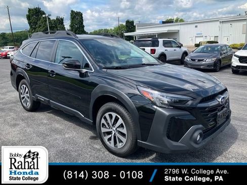 Used 2024 Subaru Outback Premium AWD/4WD image 1