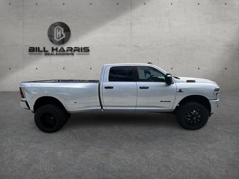 New 2026 RAM 3500 Big Horn AWD/4WD image 4