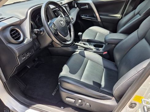 Used 2016 Toyota RAV4 Limited AWD/4WD image 8