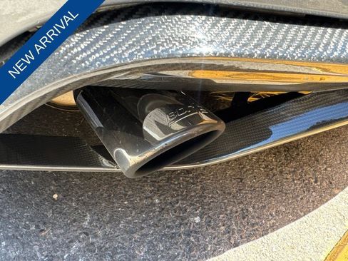 Used 2022 Ford Mustang Coupe RWD image 8