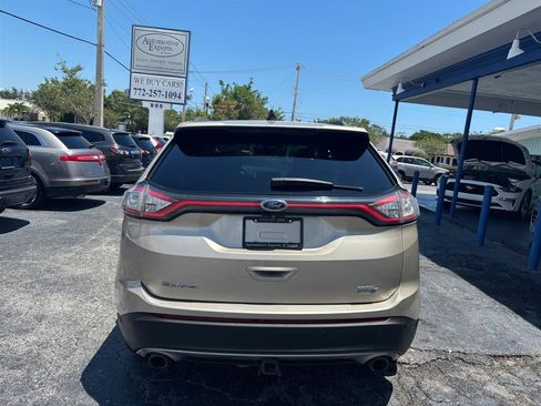 Used 2017 Ford Edge SEL w/ Class II Trailer Tow Package AWD/4WD image 4