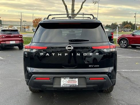 Used 2022 Nissan Pathfinder SV image 5