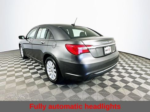 Used 2014 Chrysler 200 Limited FWD image 8