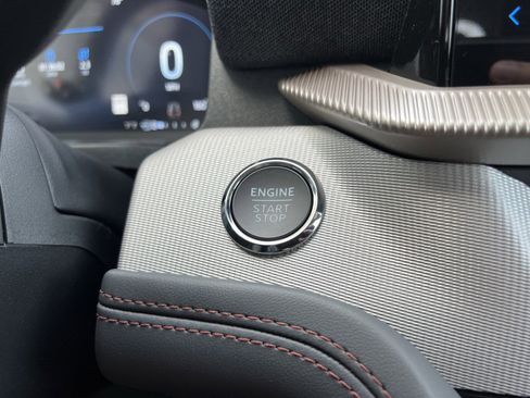 New 2025 Ford Explorer Active image 22