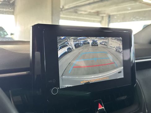 Used 2025 Toyota Corolla SE FWD image 18