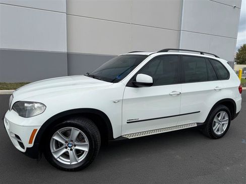 Used 2011 BMW X5 xDrive35d AWD/4WD image 4