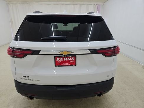 Used 2023 Chevrolet Traverse LT AWD/4WD image 18