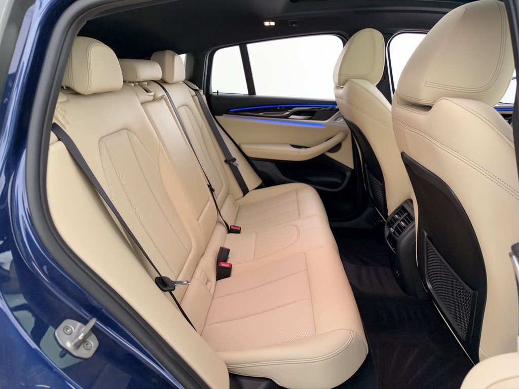 Used 2024 BMW X4 xDrive30i w/ Premium Package AWD/4WD image 29