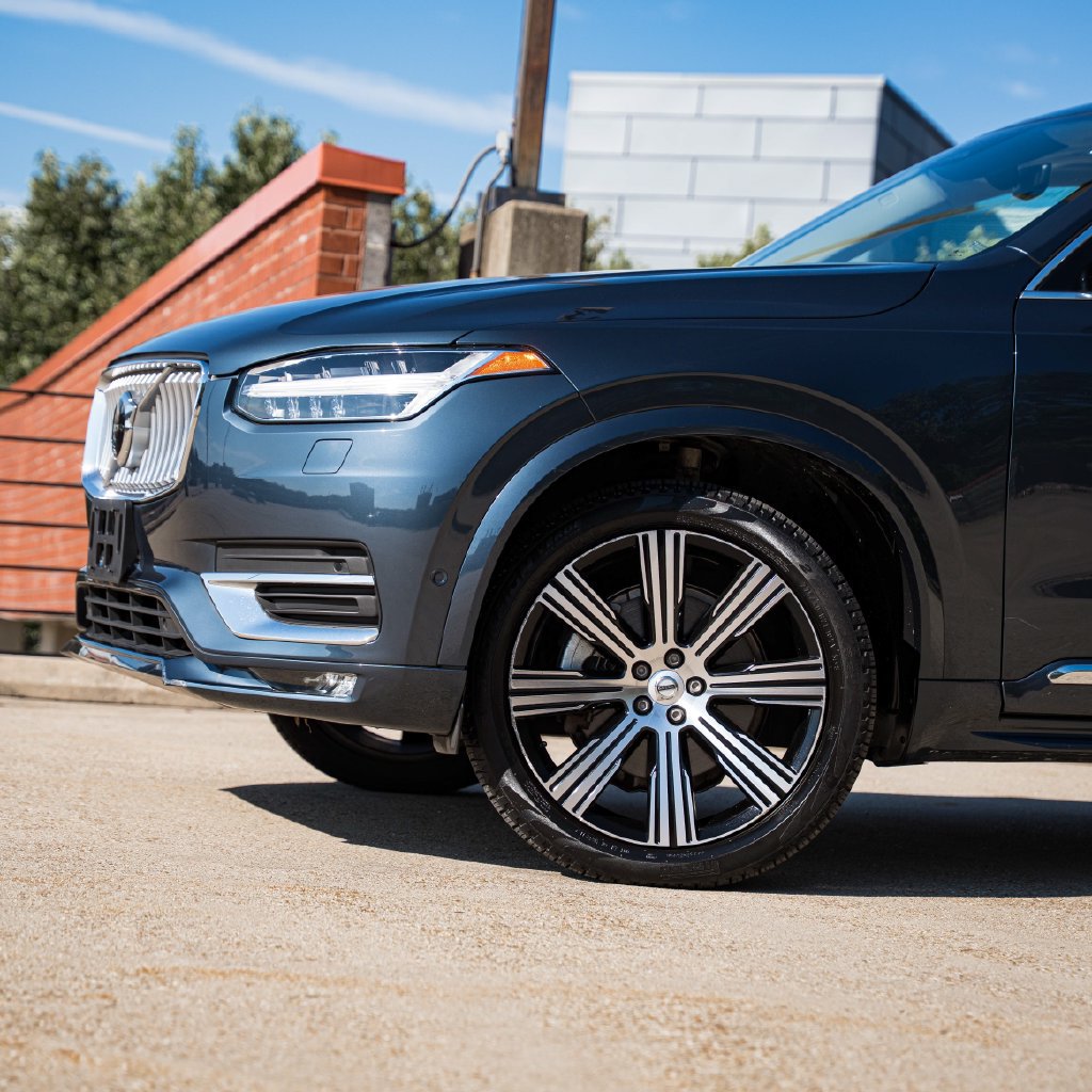 Certified 2024 Volvo XC90 B6 Ultimate AWD/4WD image 3
