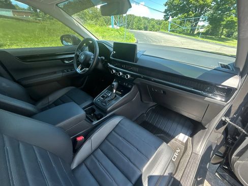 Used 2025 Honda CR-V EX-L image 16