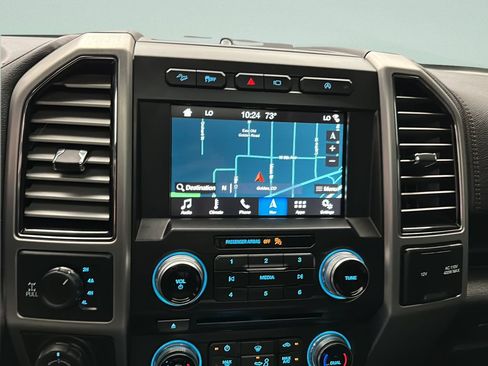Used 2018 Ford F150 Platinum w/ Equipment Group 701A Luxury AWD/4WD image 30