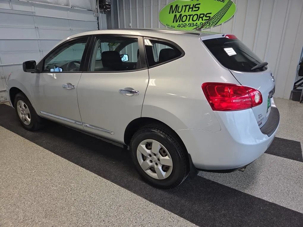Used 2015 Nissan Rogue S FWD image 7