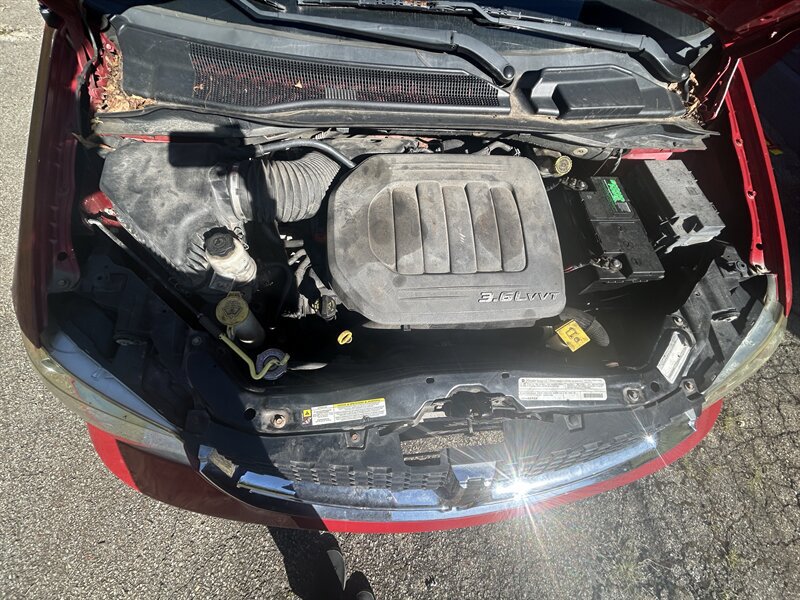 Used 2012 Dodge Grand Caravan SXT FWD image 18