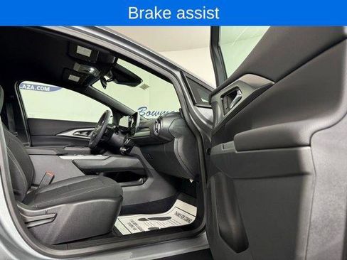 New 2026 Chevrolet Equinox EV LT image 15