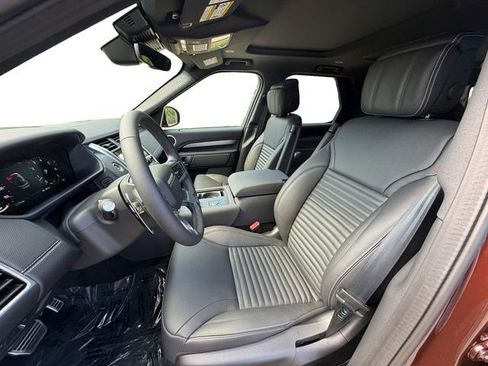 New 2026 Land Rover Discovery Limited Edition AWD/4WD image 10