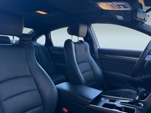 Certified 2018 Honda Accord Sport image 32