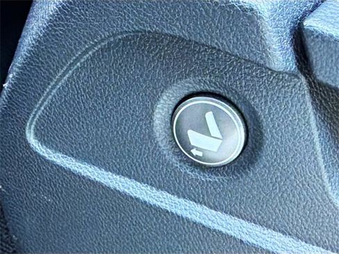 Used 2022 Acura MDX FWD w/ Technology Package image 13