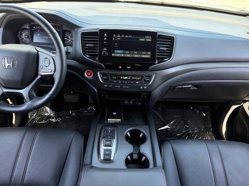 Certified 2024 Honda Passport TrailSport image 13