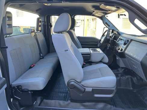 Used 2013 Ford F250 XL RWD image 9