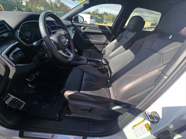 Used 2025 Audi Q3 2.0T Premium Plus w/ Premium Plus Package AWD/4WD image 24