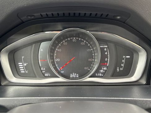 Used 2017 Volvo S60 T5 Dynamic w/ Vision Package image 23