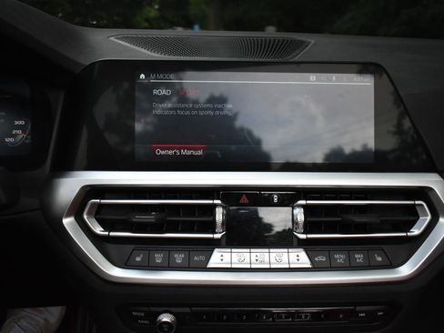 Used 2022 BMW M4 xDrive Competition AWD/4WD image 29