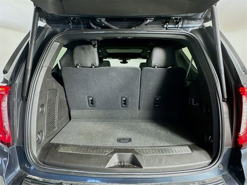 Used 2021 GMC Yukon Denali w/ Denali Premium Package image 27