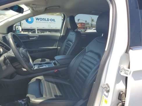 Used 2021 Ford Edge SEL w/ Convenience Package FWD image 16