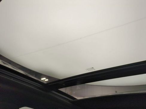 Certified 2024 Cadillac XT5 Premium Luxury w/ Technology Package AWD/4WD image 19