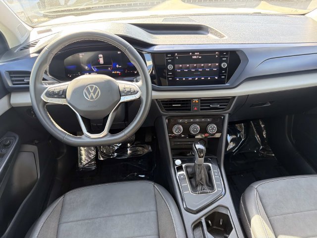 Certified 2023 Volkswagen Taos SE w/ Panoramic Sunroof Package FWD image 7