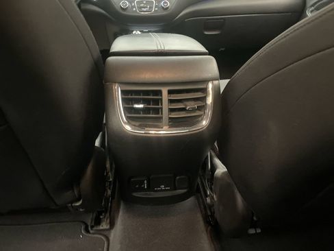 Used 2016 Chevrolet Malibu LT FWD image 15