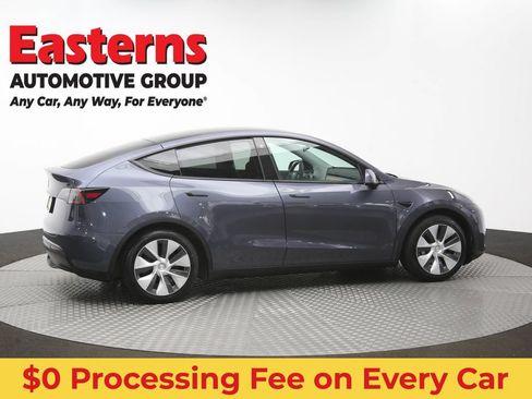Used 2021 Tesla Model Y Long Range AWD/4WD image 38