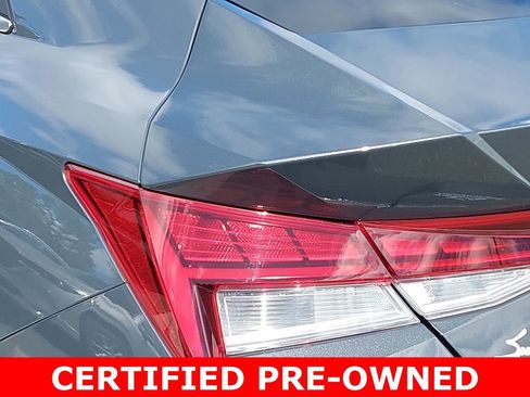 Certified 2025 Hyundai Elantra Limited image 35