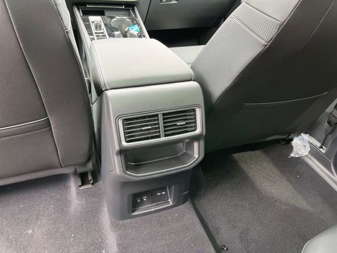 New 2026 Volkswagen Atlas Cross Sport SE image 12