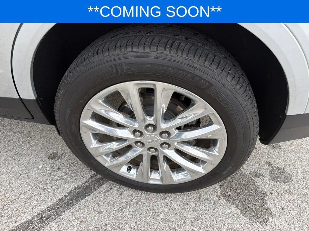 Used 2019 Cadillac XT5 Premium Luxury w/ Driver Assist Package AWD/4WD image 20
