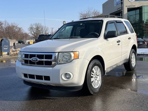 Used 2009 Ford Escape XLT FWD image 1