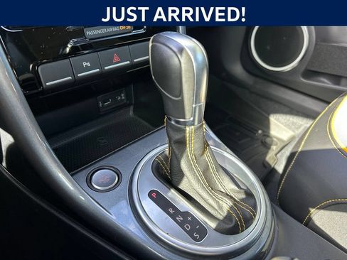 Used 2018 Volkswagen Beetle 2.0T Dune FWD image 14